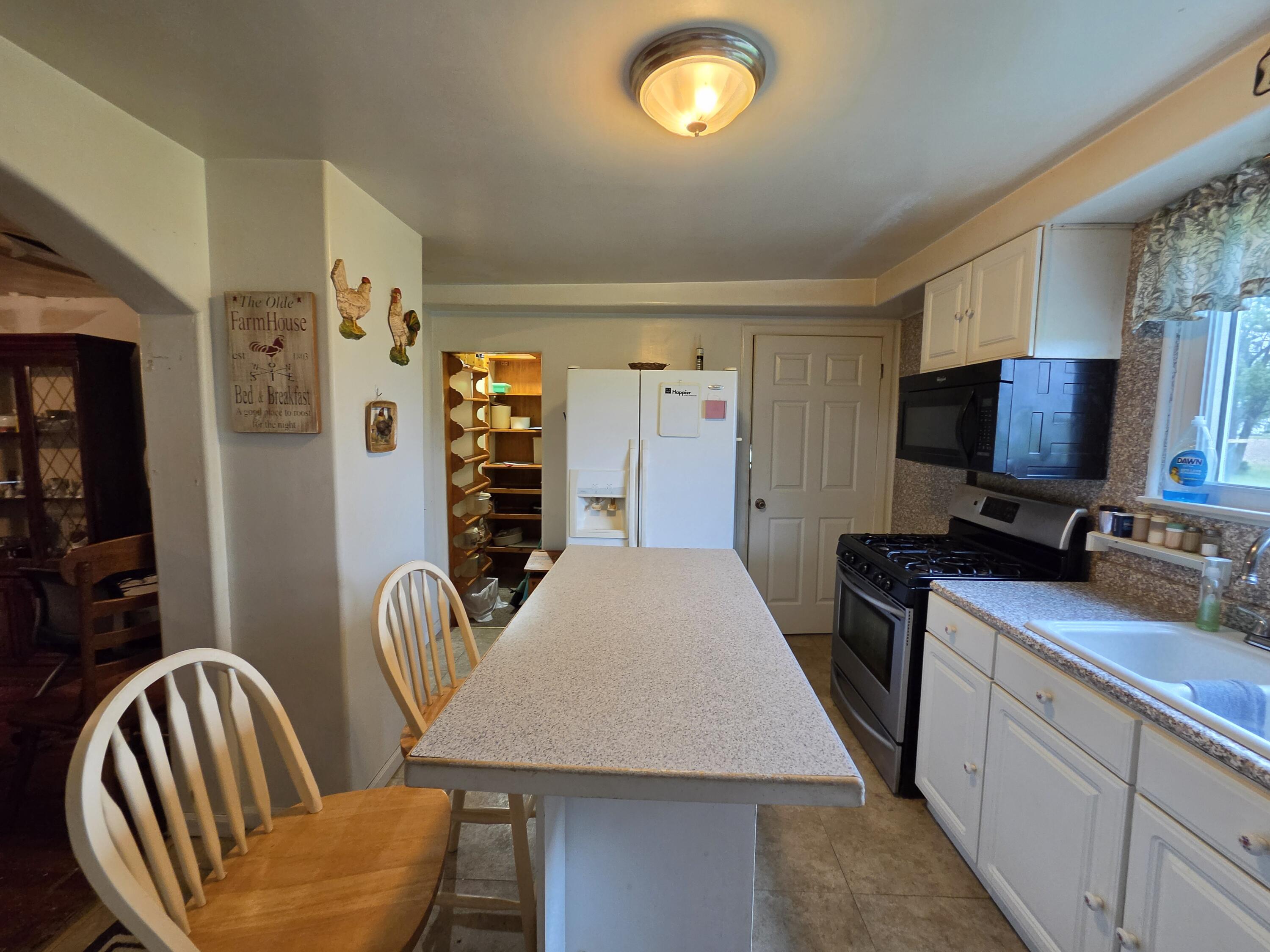 19120 Welch Road Milan, MI 48160 - Photo 4 of 38 20260520_092814