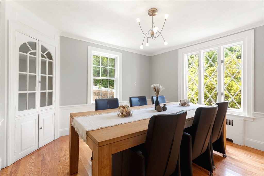 12 Powder House Rd Extension Medford, MA 02155 - Photo 8 of 41