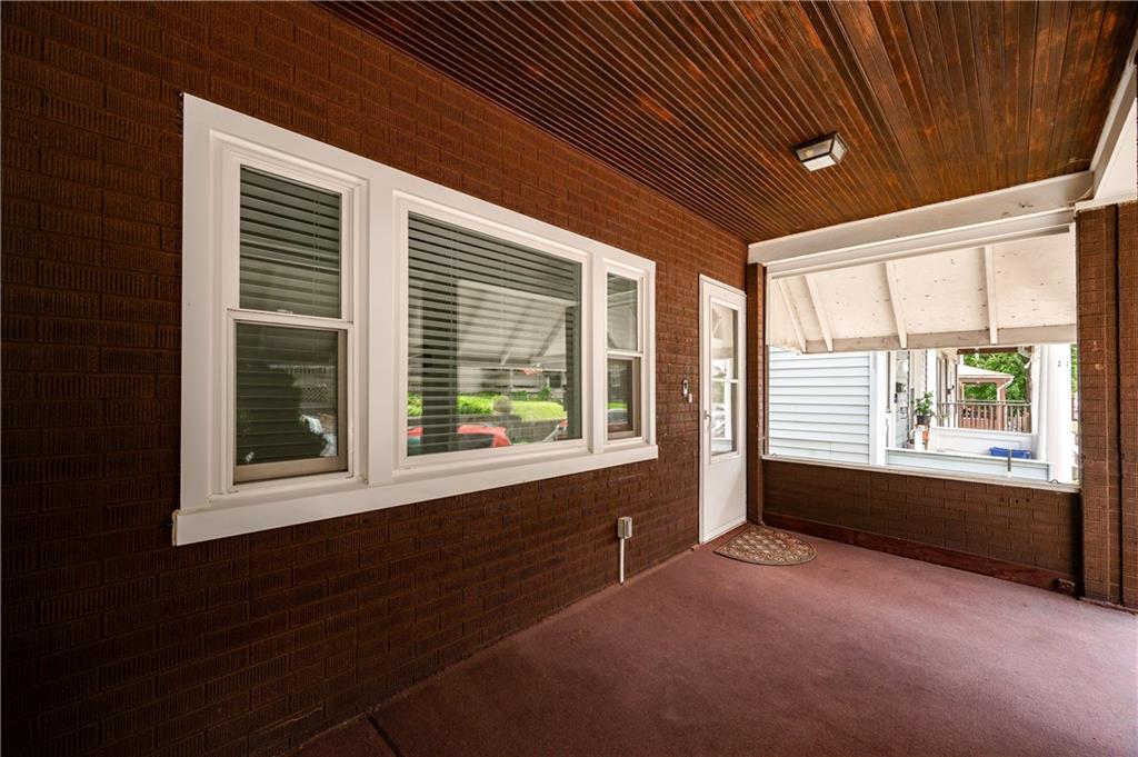 109 Hickory Street Butler, PA 16001 - Photo 4 of 29