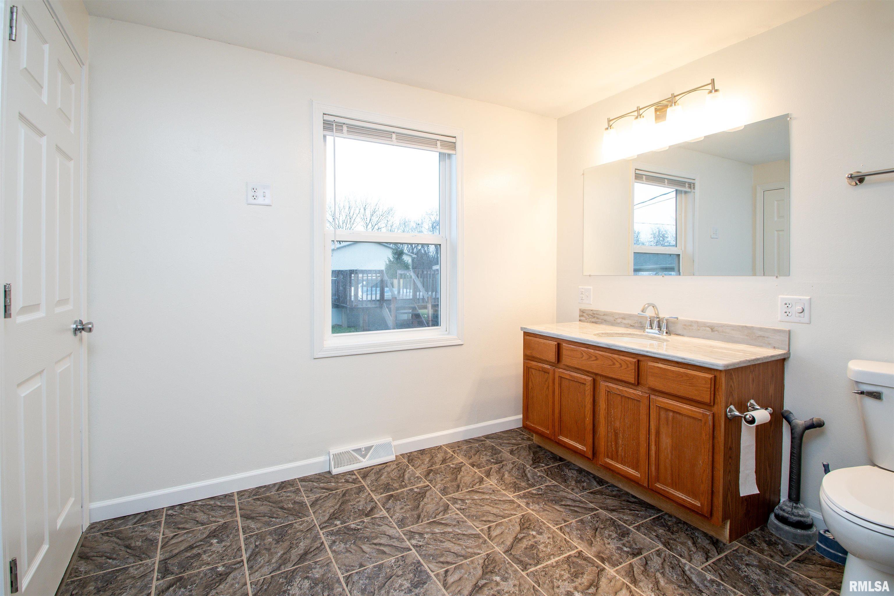 625 North Tower Road Peoria, IL 61604 - Photo 24 of 36 Gallery Image 24