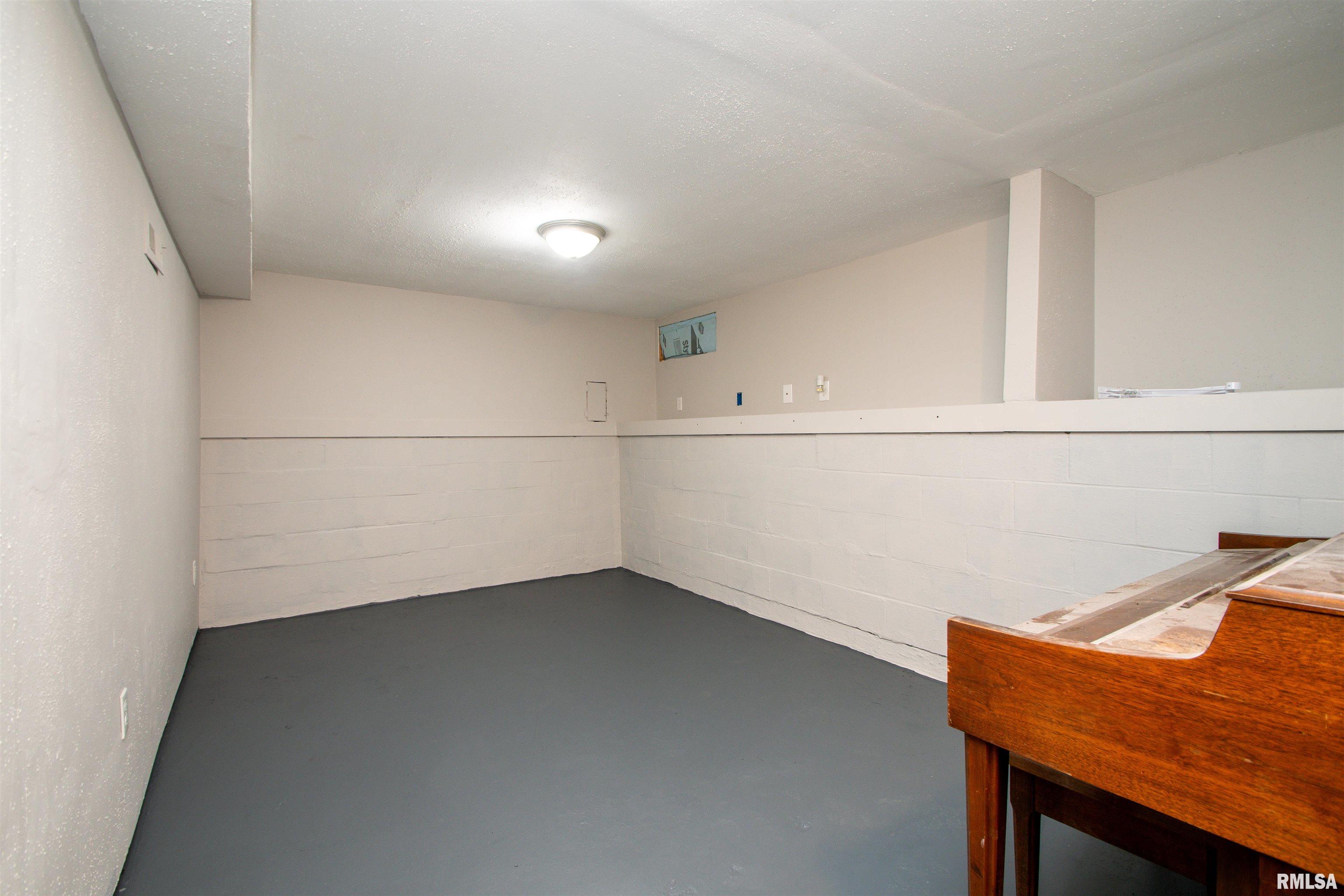 625 North Tower Road Peoria, IL 61604 - Photo 33 of 36 Gallery Image 33