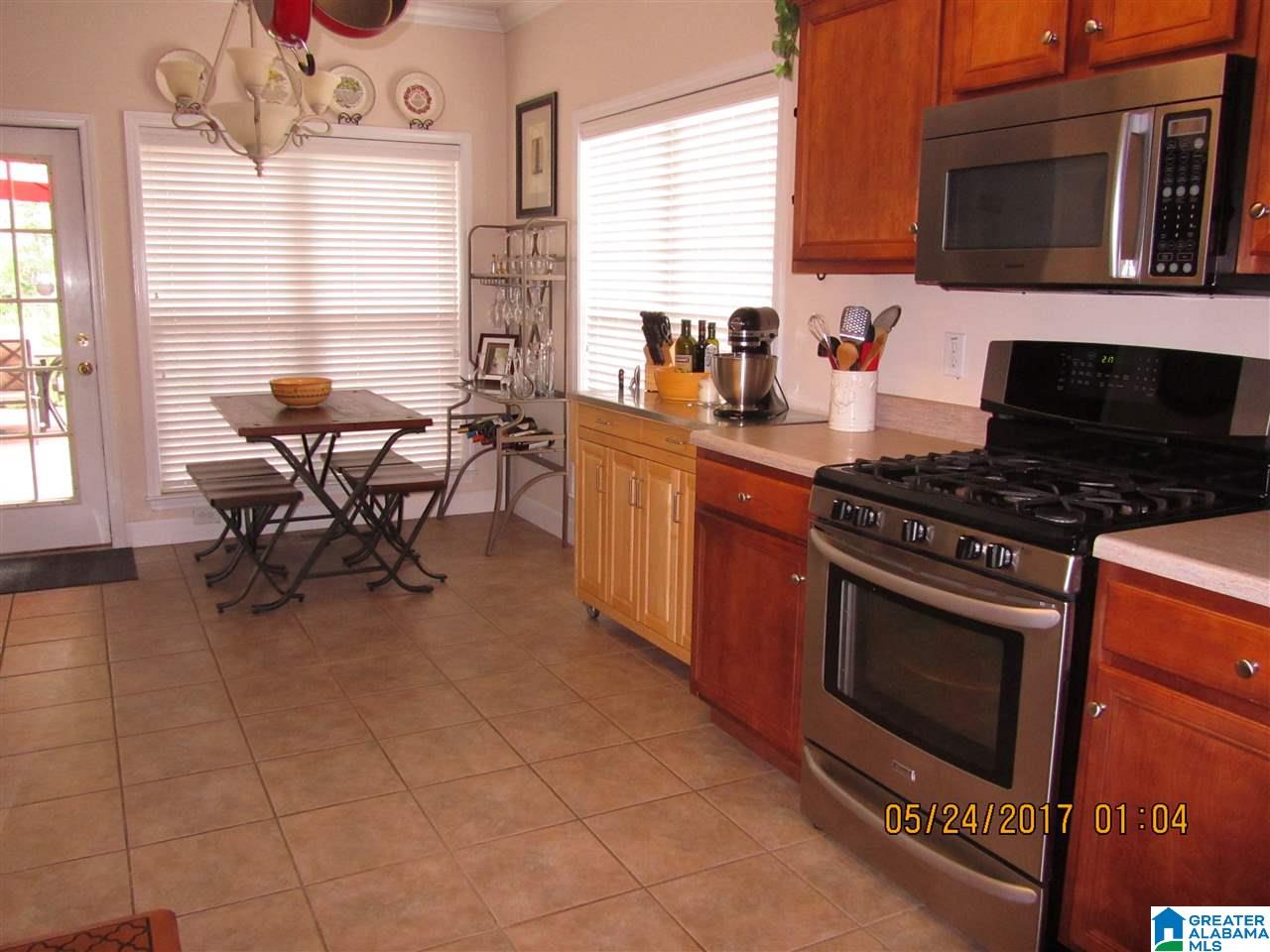 413 Weatherly Club Drive Pelham, AL 35124 - Photo 3 of 35