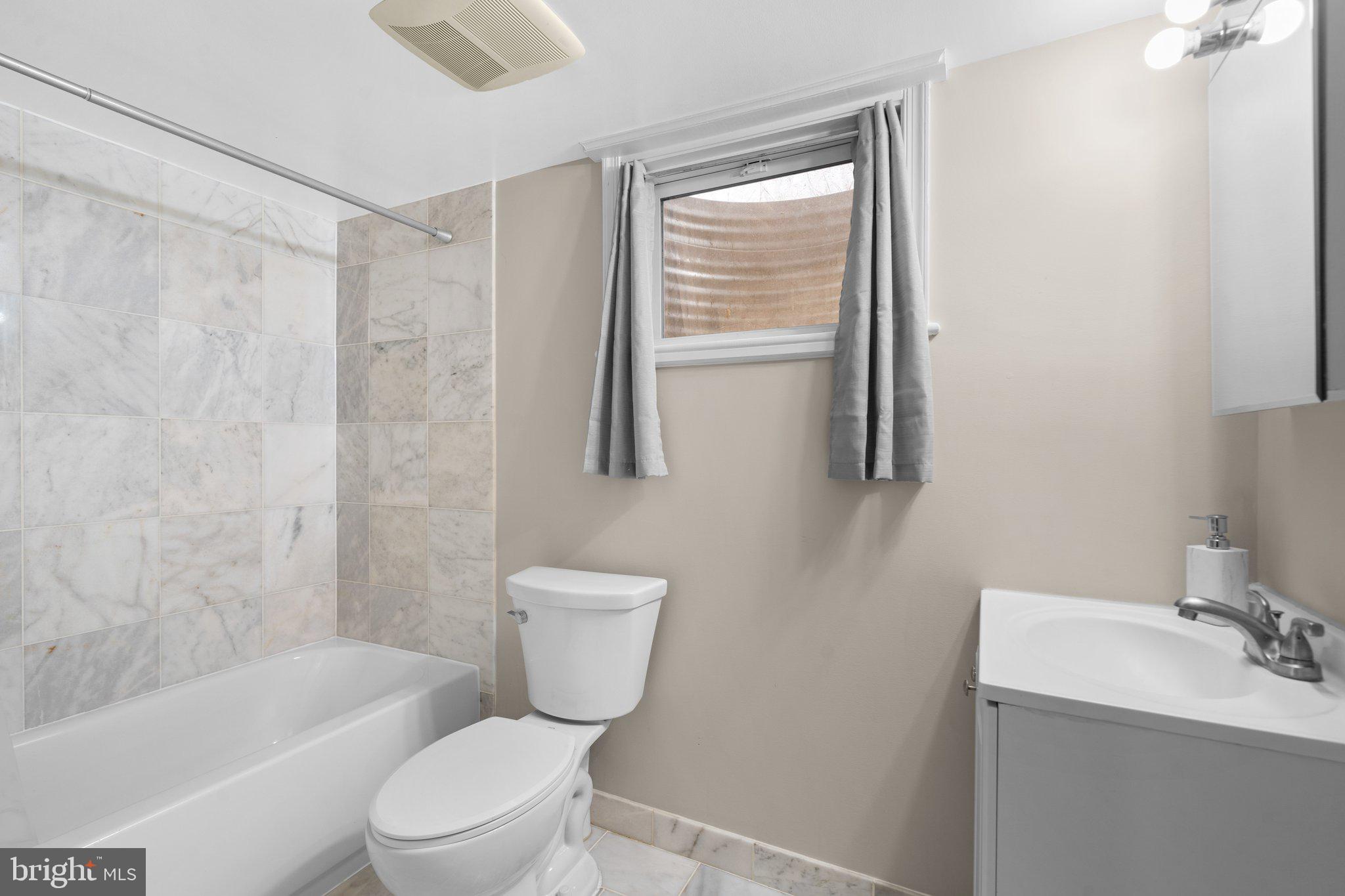 9930 Moss Avenue Silver Spring, MD 20901 - Photo 21 of 28 Gallery Image 21