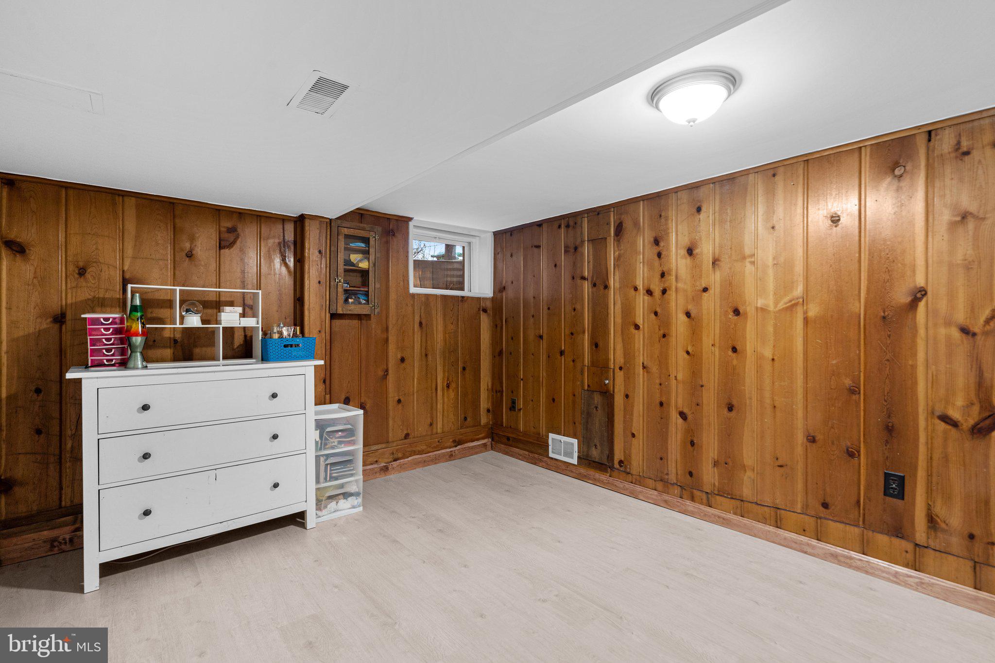 9930 Moss Avenue Silver Spring, MD 20901 - Photo 24 of 28 Gallery Image 24