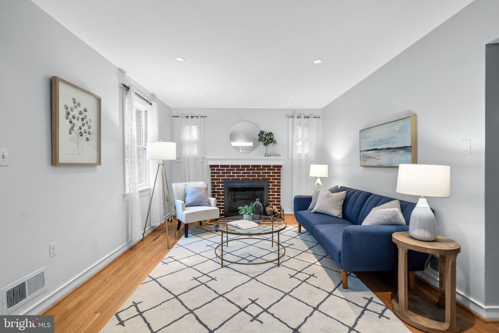 9930 Moss Avenue Silver Spring, MD 20901 - Photo 4 of 28 Gallery Image 4