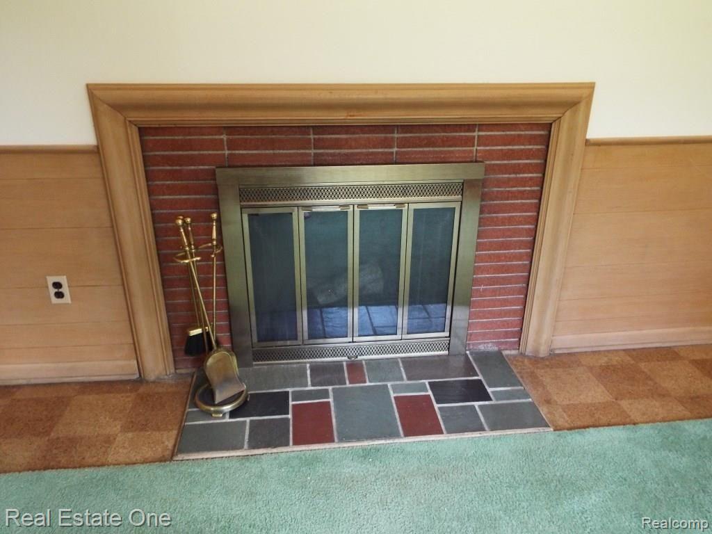 28211 Westerleigh Road Farmington Hills, MI 48334 - Photo 20 of 48