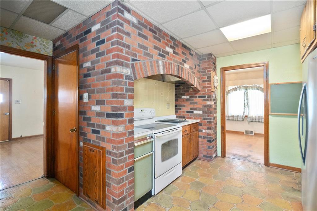 343 Locust Street Canonsburg, PA 15317 - Photo 8 of 39