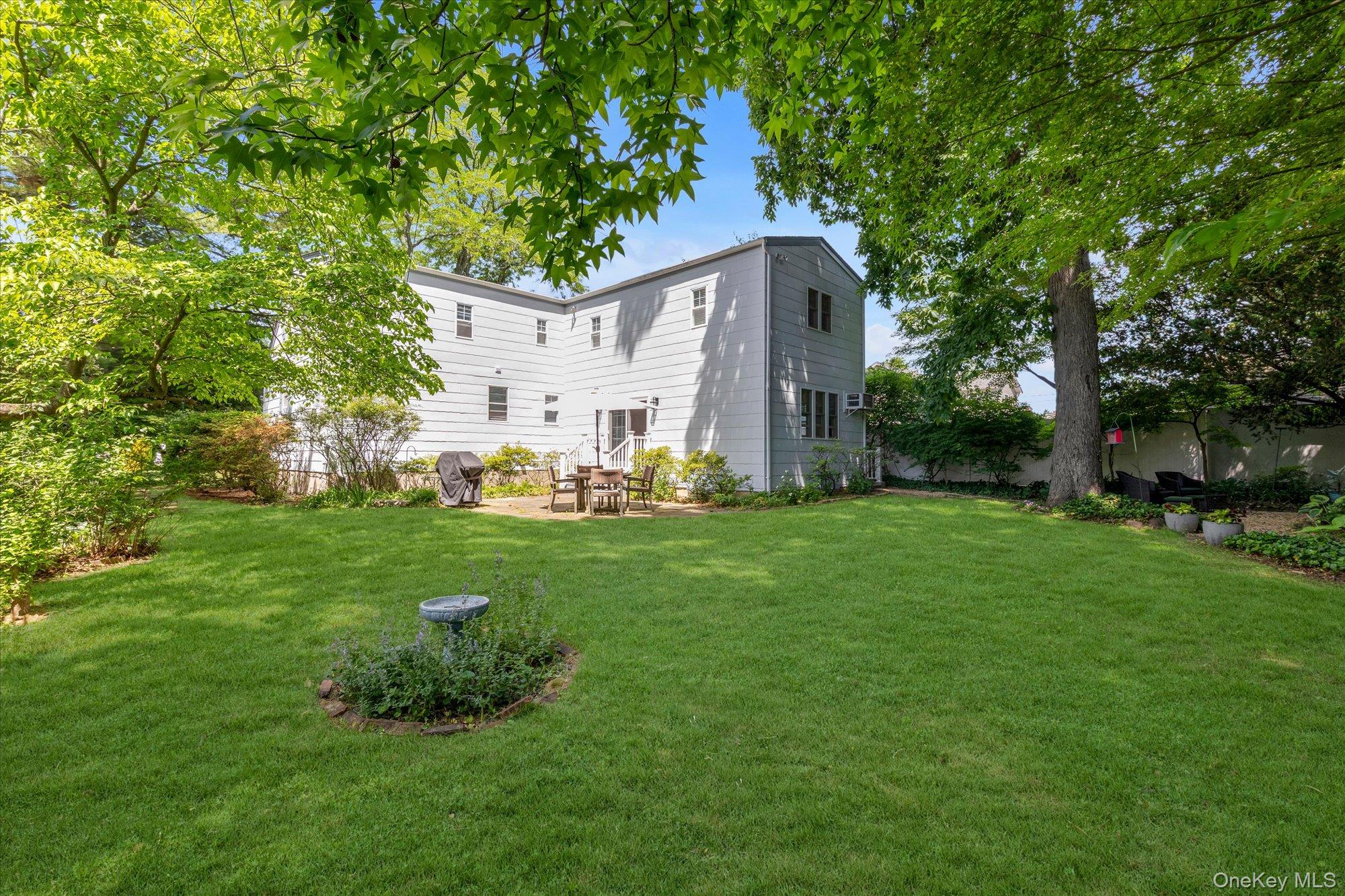 2 Inwood Road Glen Cove, NY 11542 - Photo 24 of 27