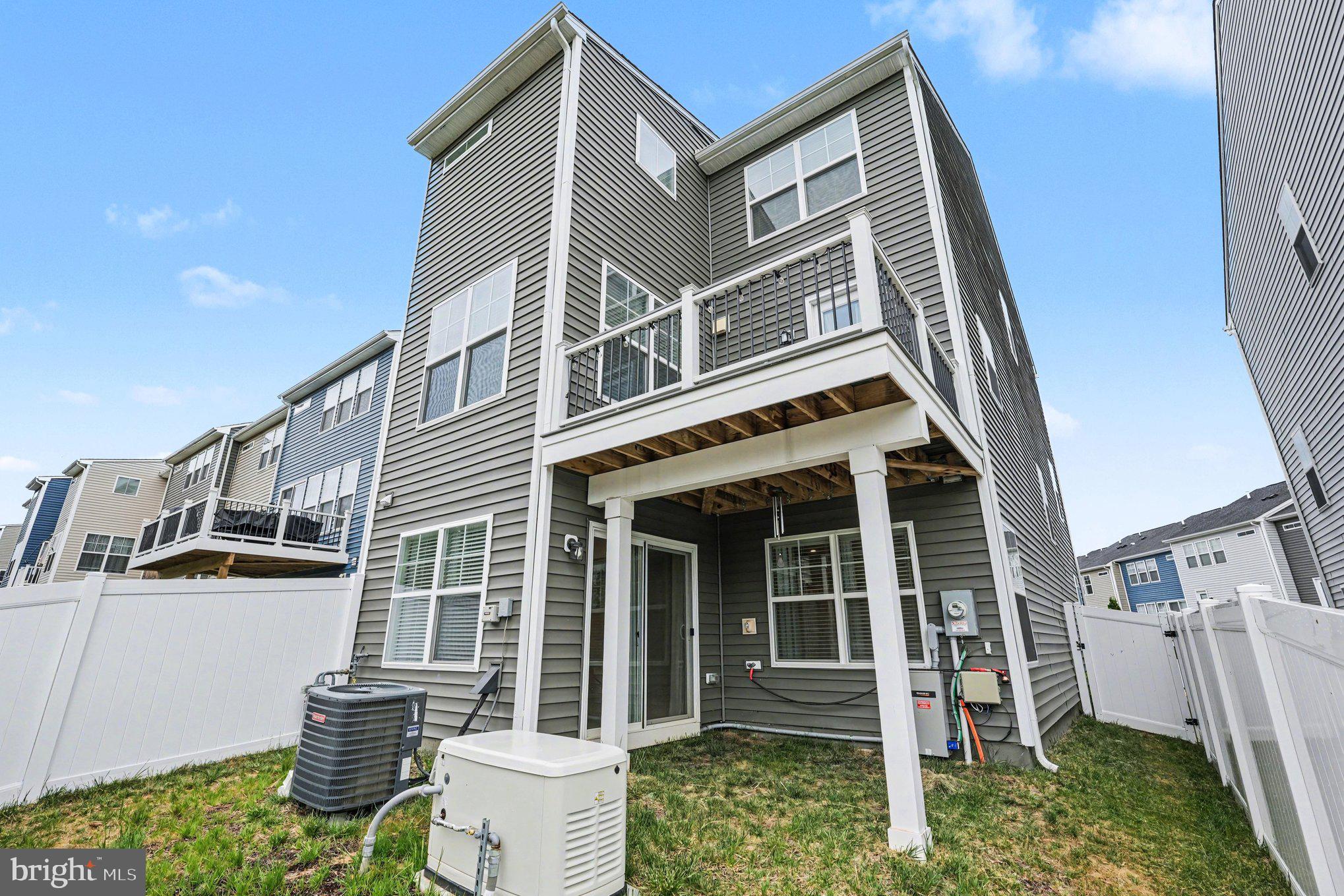 18281 Summit Pointe Drive Triangle, VA 22172 - Photo 25 of 30