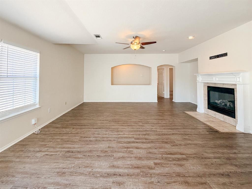 5353 Freestone Drive Grand Prairie, TX 75052 - Photo 18 of 36