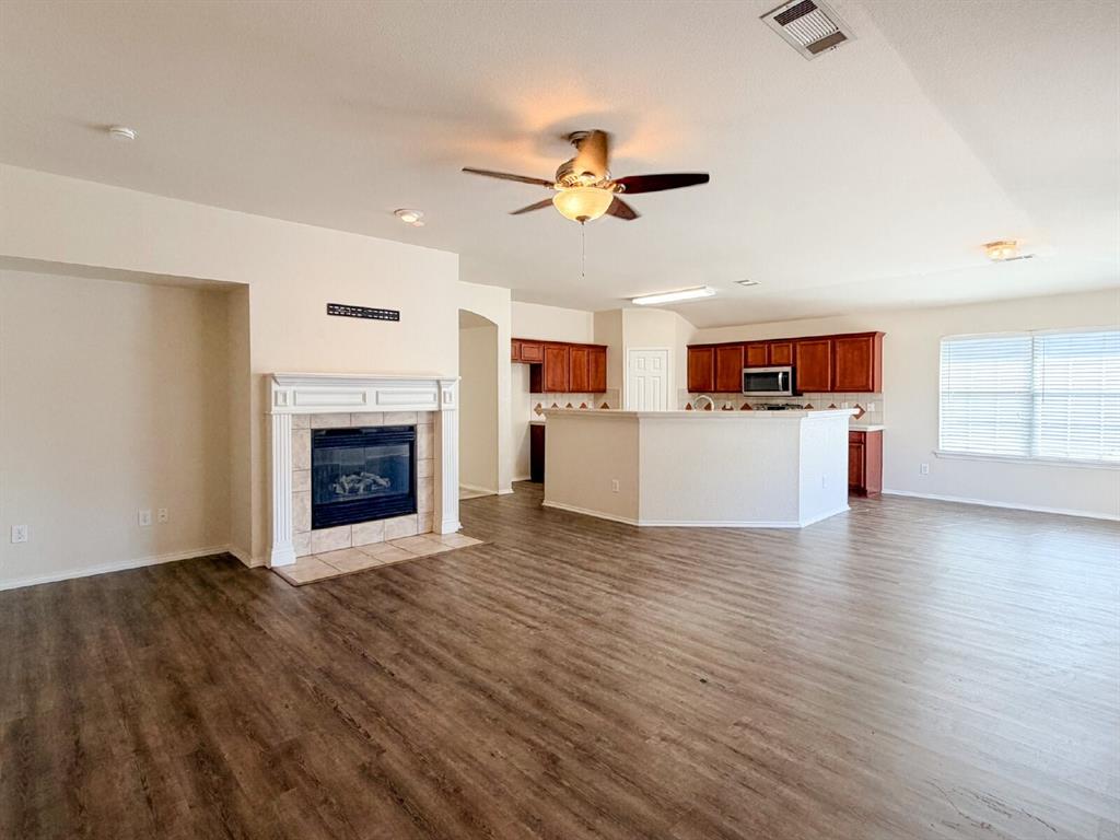 5353 Freestone Drive Grand Prairie, TX 75052 - Photo 19 of 36