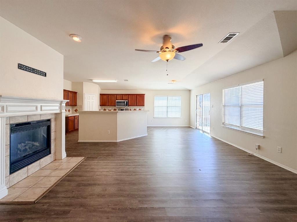 5353 Freestone Drive Grand Prairie, TX 75052 - Photo 21 of 36