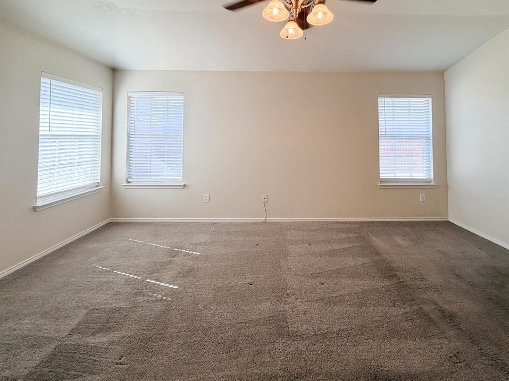 5353 Freestone Drive Grand Prairie, TX 75052 - Photo 22 of 36