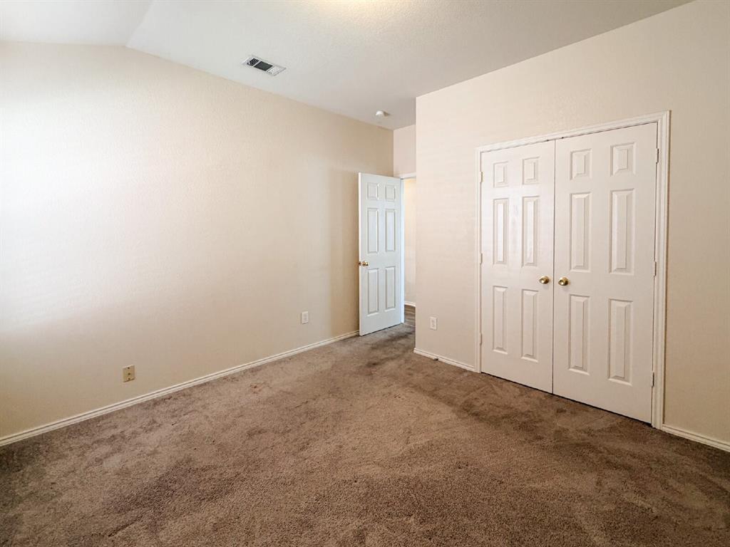 5353 Freestone Drive Grand Prairie, TX 75052 - Photo 27 of 36