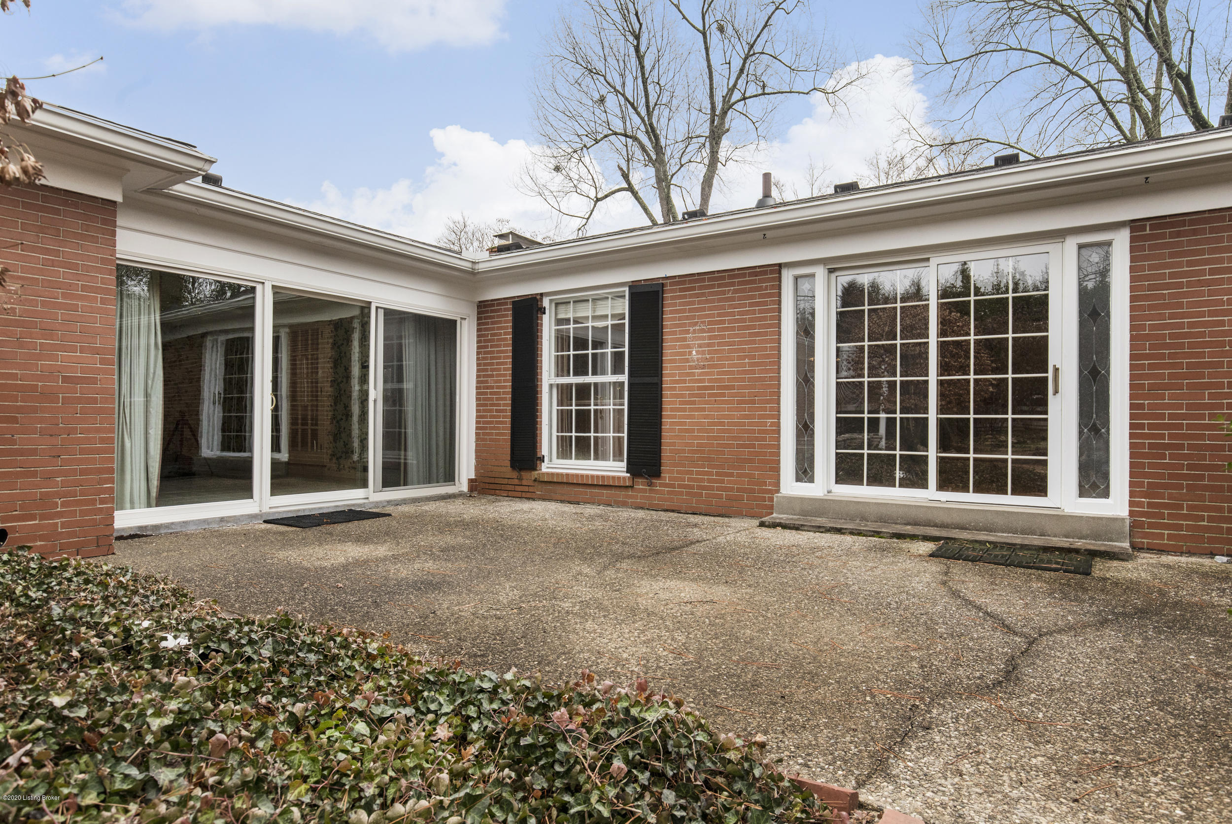 5313 Hempstead Road Louisville, KY 40207 - Photo 39 of 41 39-rear patio