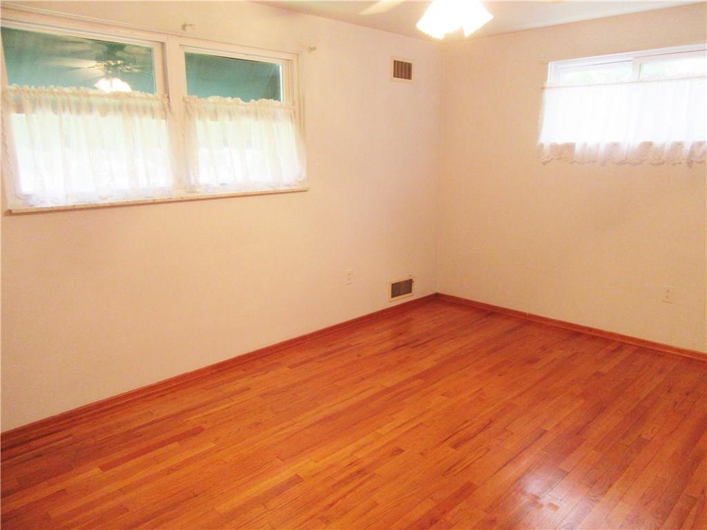 176 Florence Road New Brighton, PA 15066 - Photo 12 of 25 Gallery Image 12