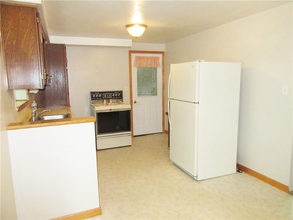 176 Florence Road New Brighton, PA 15066 - Photo 3 of 25 Gallery Image 3