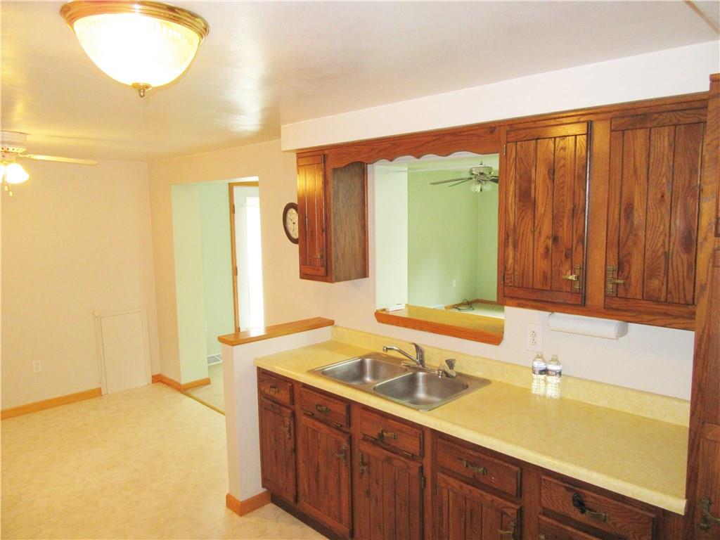 176 Florence Road New Brighton, PA 15066 - Photo 4 of 25 Gallery Image 4