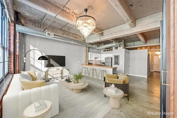 $199,000 | 715 May Street, Unit 327, Kansas City, MO 64105