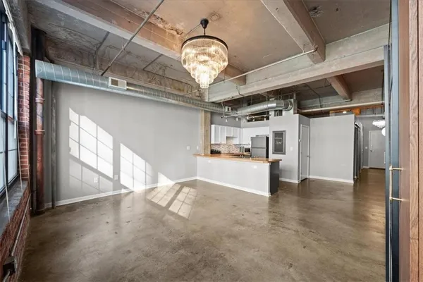 $199,000 | 715 May Street, Unit 327, Kansas City, MO 64105
