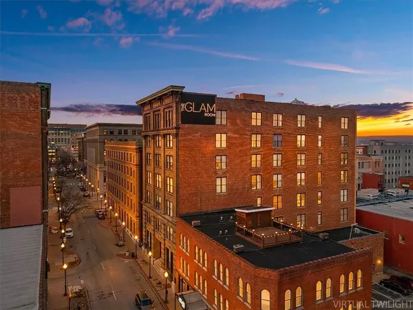 $199,000 | 715 May Street, Unit 327, Kansas City, MO 64105