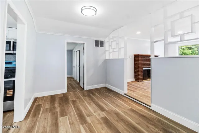 $2,000 | 41 Virginia Avenue, Unit 1, Colonie, NY 12205