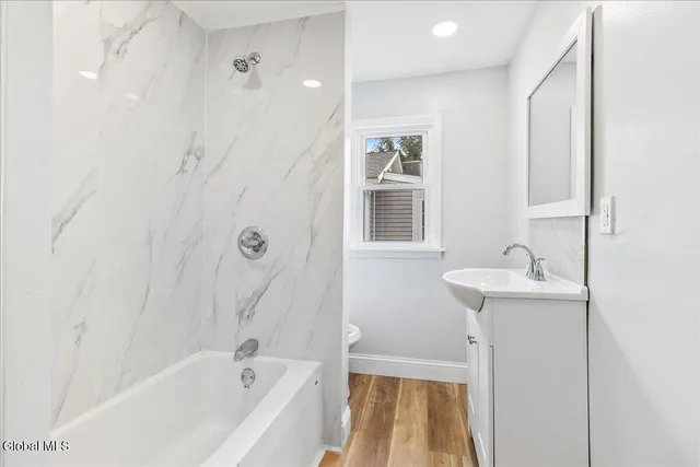 $2,000 | 41 Virginia Avenue, Unit 1, Colonie, NY 12205