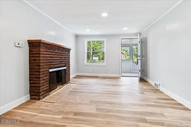 $2,000 | 41 Virginia Avenue, Unit 1, Colonie, NY 12205