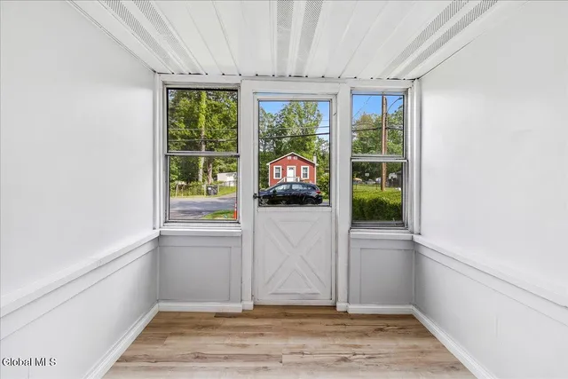 $2,000 | 41 Virginia Avenue, Unit 1, Colonie, NY 12205