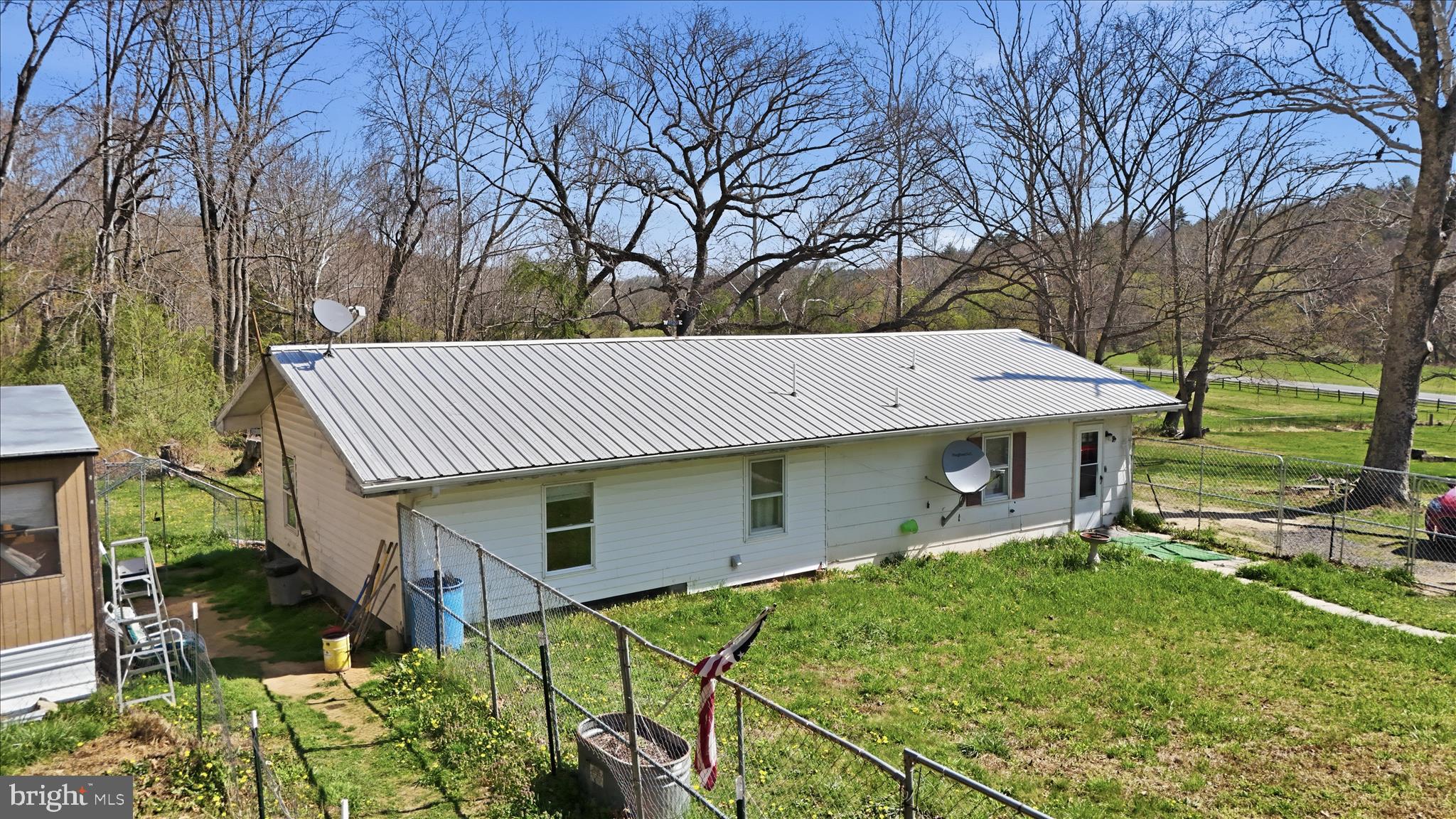 8892 Carpers Pike Yellow Spring, WV 26865 - Photo 4 of 47