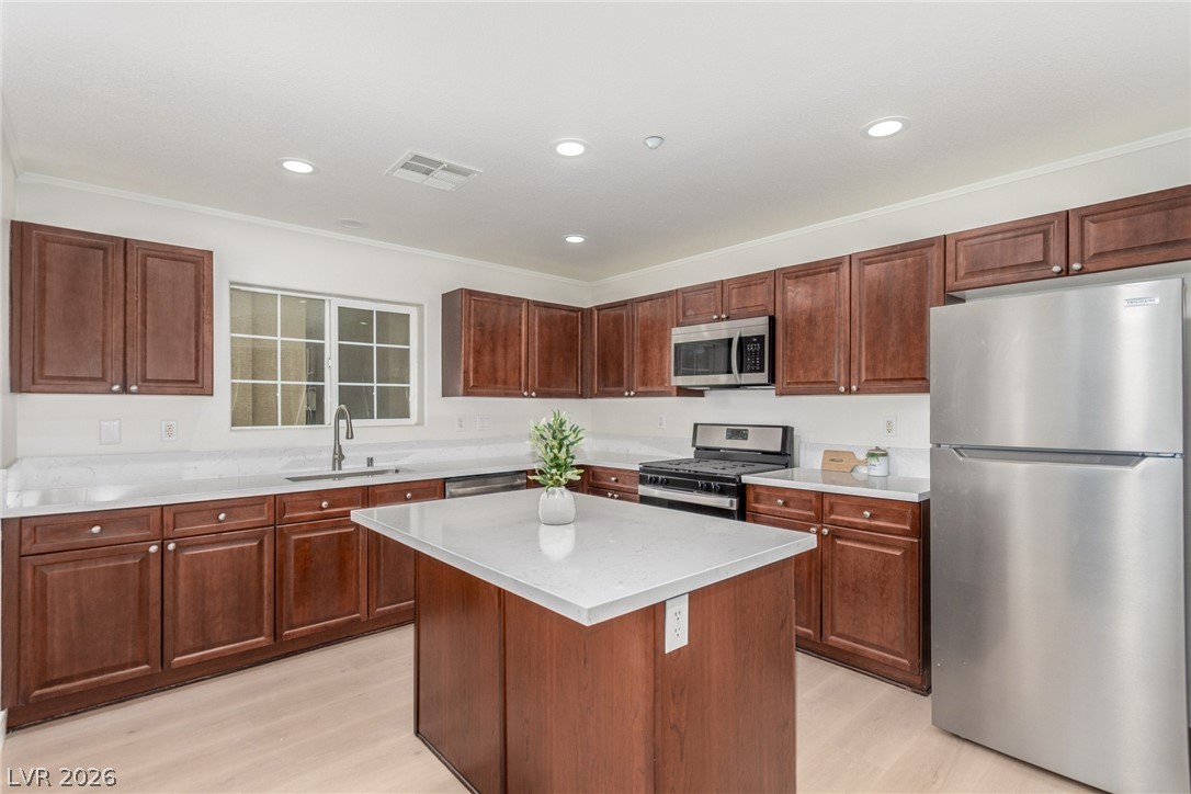 9008 Successful Court Las Vegas, NV 89149 - Photo 12 of 38