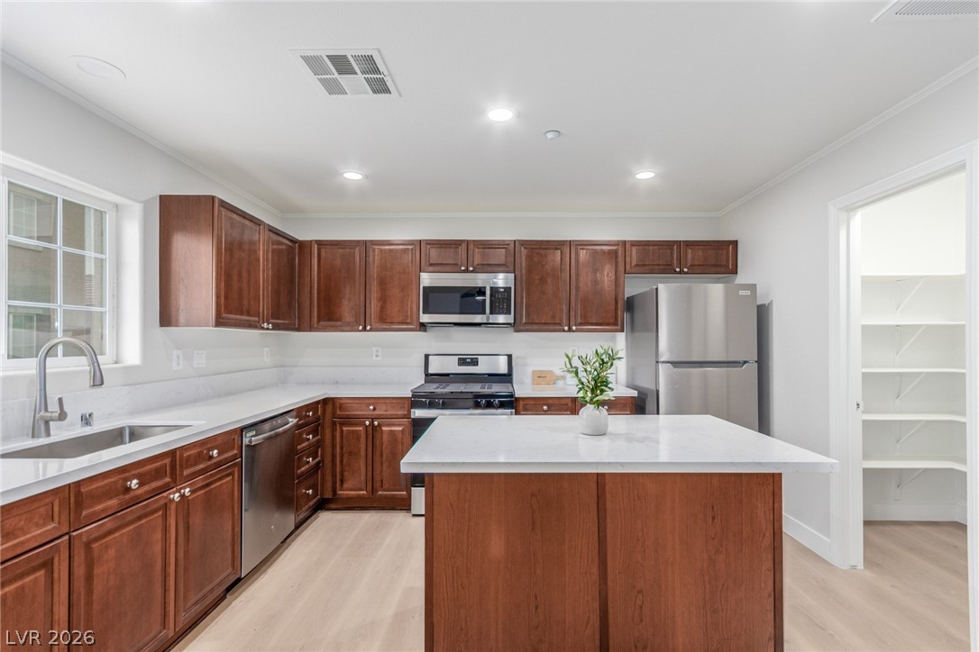 9008 Successful Court Las Vegas, NV 89149 - Photo 13 of 38