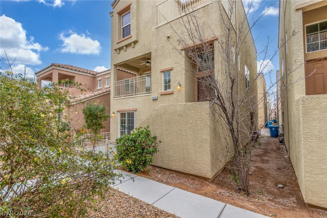 9008 Successful Court Las Vegas, NV 89149 - Photo 5 of 38