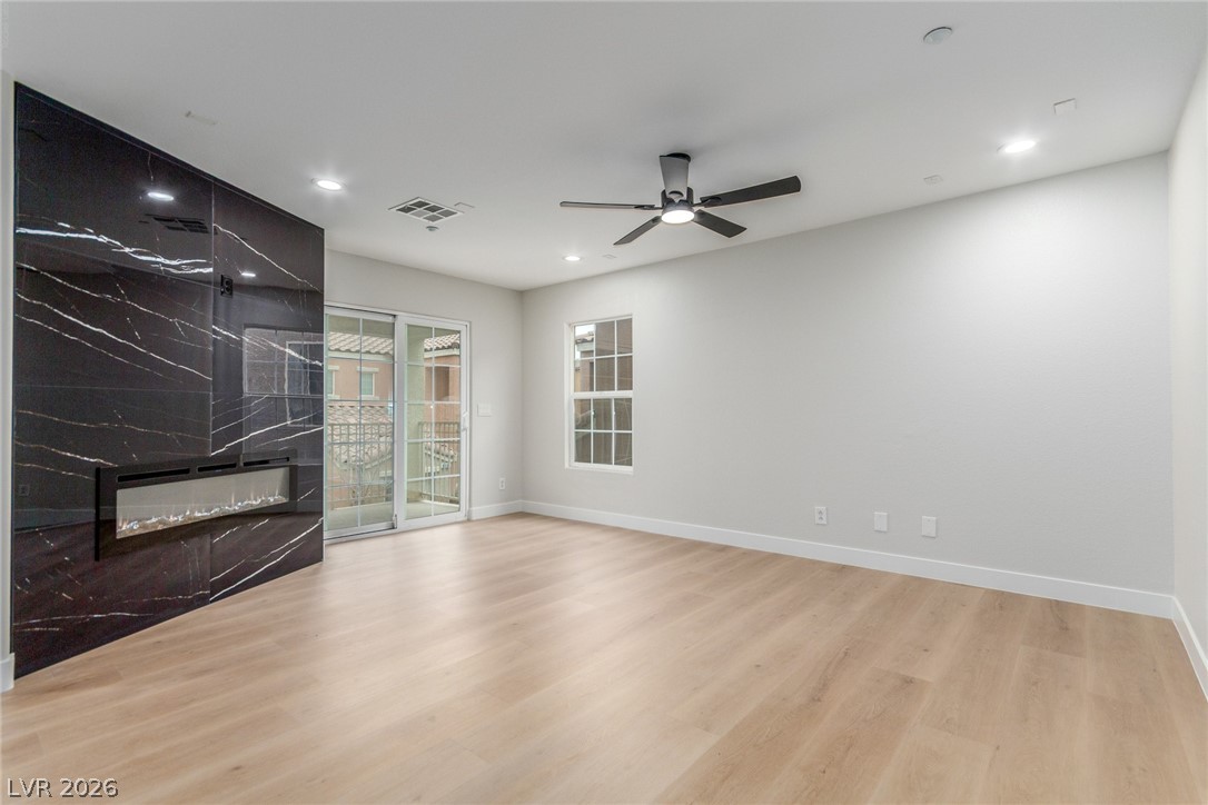 9008 Successful Court Las Vegas, NV 89149 - Photo 8 of 38