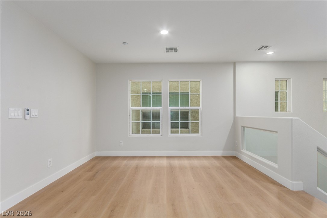 9008 Successful Court Las Vegas, NV 89149 - Photo 10 of 38