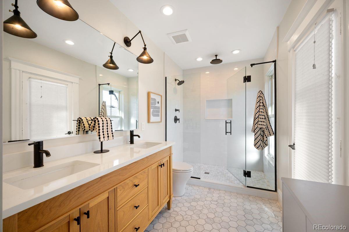 2230 Cherry Street Denver, CO 80207 - Photo 18 of 39