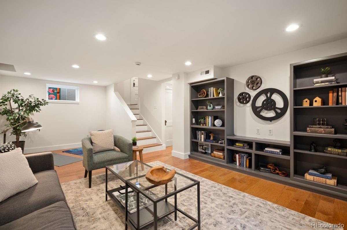 2230 Cherry Street Denver, CO 80207 - Photo 28 of 39