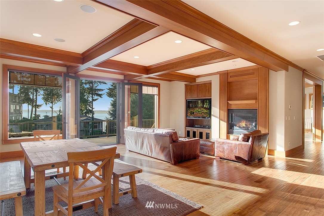8910 178th Place Southwest Edmonds, WA 98026 - Photo 2 of 25 Gallery Image 2