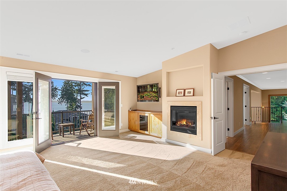 8910 178th Place Southwest Edmonds, WA 98026 - Photo 9 of 25 Gallery Image 9