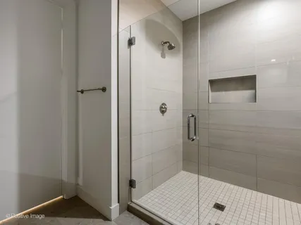 $1,100,000 | 305 South Racine Avenue, Unit 6B, Chicago, IL 60607