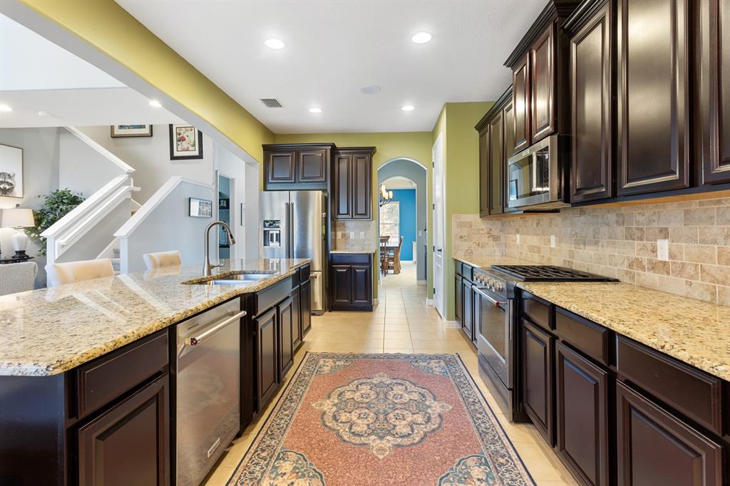 15306 Sandfield Loop Winter Garden, FL 34787 - Photo 9 of 64