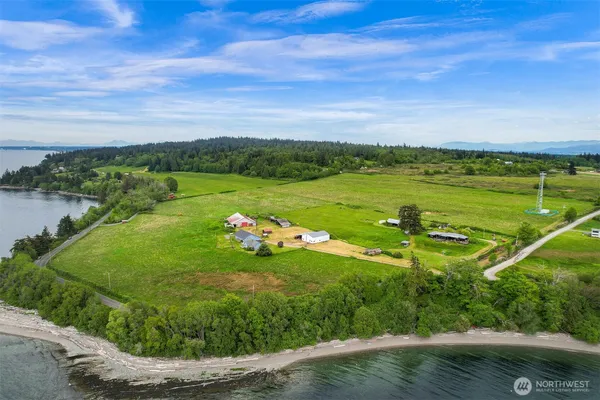 $2,350,000 | 2233 West Shore Drive, Lummi Island, WA 98262