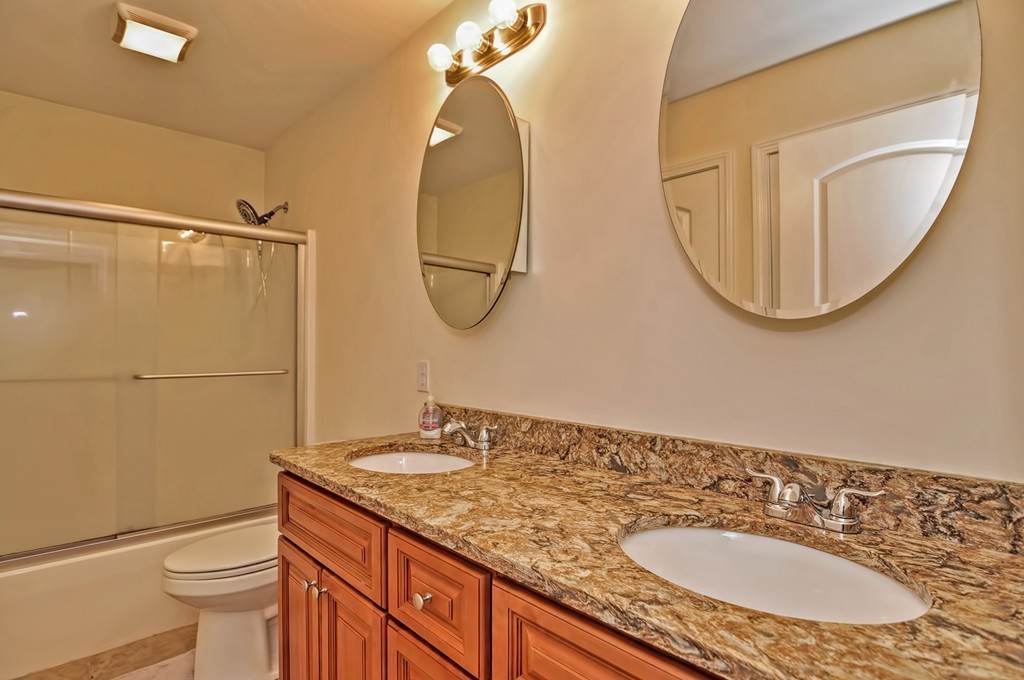 26 Glezen Street Worcester, MA 01604 - Photo 10 of 20 Gallery Image 10