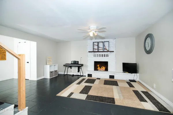 $1,050,000 | 41 Pinecone Road, Sandpoint, ID 83864