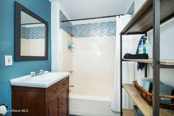 $1,050,000 | 41 Pinecone Road, Sandpoint, ID 83864