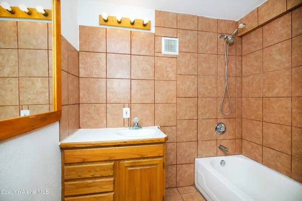 $1,050,000 | 41 Pinecone Road, Sandpoint, ID 83864