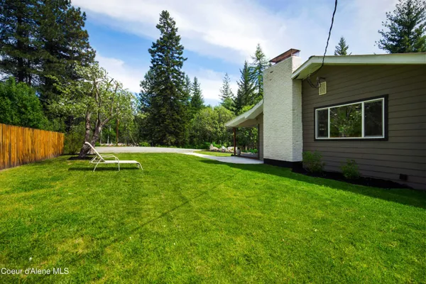 $1,050,000 | 41 Pinecone Road, Sandpoint, ID 83864