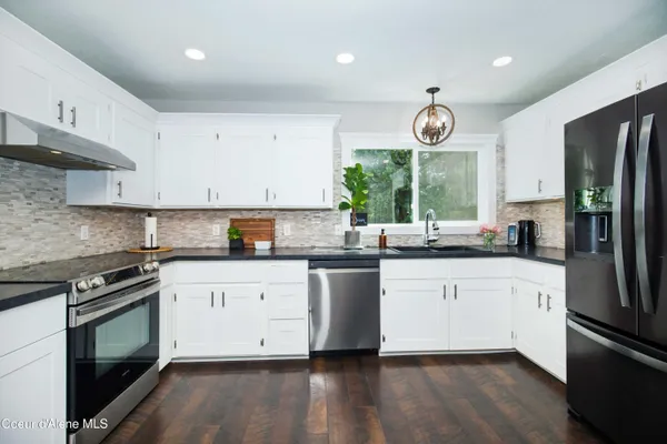 $1,050,000 | 41 Pinecone Road, Sandpoint, ID 83864