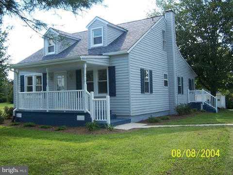 3128 Spring Road Carlisle, PA 17013 - Photo 2 of 6 Gallery Image 2