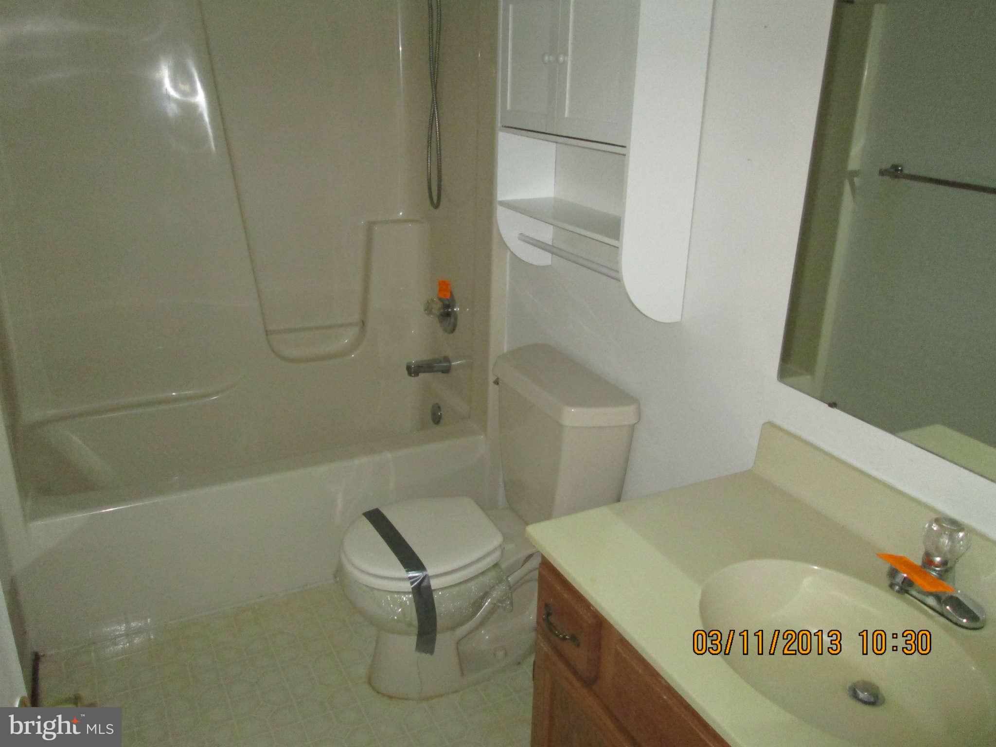 2403 Prentice Court Frederick, MD 21702 - Photo 13 of 20 Bath 2